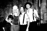 Red Hot Chili Peppers  6a11ff203470406
