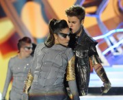 Джастин Бибер (Justin Bieber) Teen Choice Awards, California, 22.07.12 (56xHQ) 6f32e3204118785